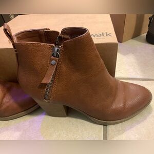 Brown ankle boot